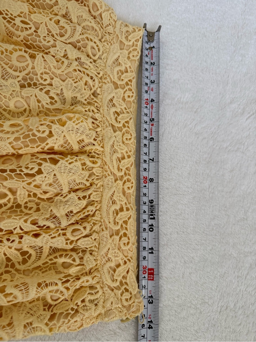 H&M Yellow Lace Midi Skirt Size 8 A-Line Feminine Cottagecore Spring Summer - Picture 8 of 11